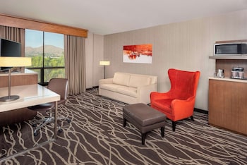 Junior Suite, 1 King Bed with Sofa bed