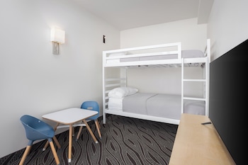 Suite, 1 King Bed