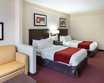 Suite, Multiple Beds, Accessible, Non Smoking