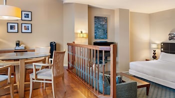 Junior Suite, 1 King Bed (Duplex)