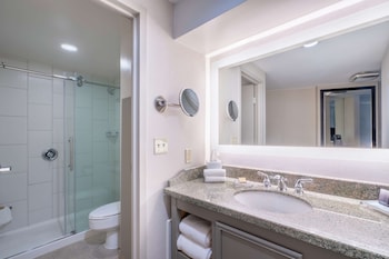 Room, 2 Queen Beds, Accessible (Hearing)