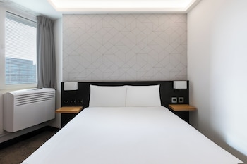 Double Room (Urban)
