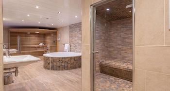 Suite, 1 King Bed, Non Smoking, Sauna