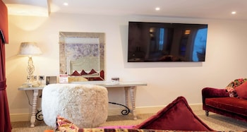 Suite, 1 King Bed, Non Smoking, Jetted Tub