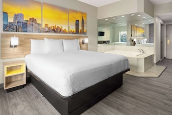 Presidential Suite, 1 King Bed, Non Smoking