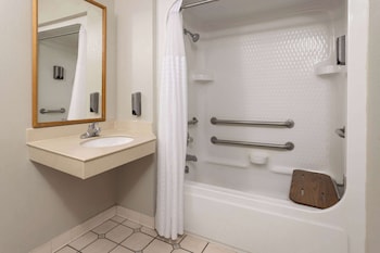 Suite, 1 King Bed, Accessible, Non Smoking (Bathtub)