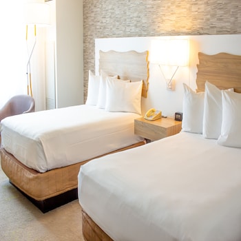 Room, 2 Double Beds, City View (NYC Skyline)