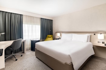 Executive Room, 1 King Bed (With Lounge Access)