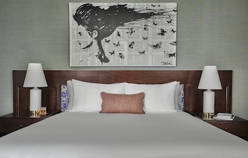 Deluxe Room, 1 King Bed