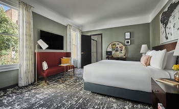 Premier Room, 1 King Bed
