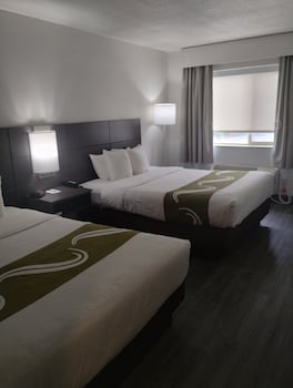 Basic Single Room, 2 Queen Beds, Non Smoking