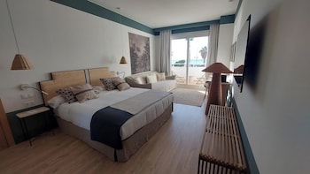 Quadruple Room, Balcony, Ocean View