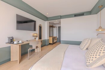 Triple Room, Balcony