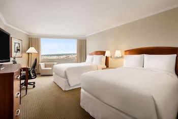 Deluxe Room, 2 Double Beds