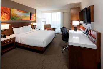 Premium Room, 1 King Bed