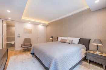 Suite, 1 King Bed