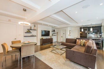 Suite, 1 King Bed