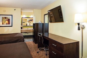 Standard Room, 2 Double Beds, Non Smoking