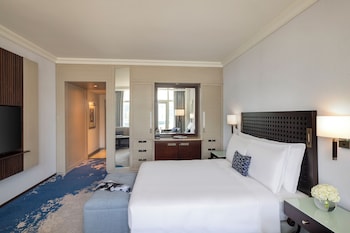 Room, Balcony (Spacious, King Bed)