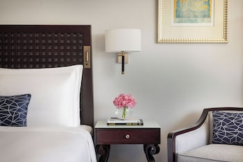Room, Balcony (Spacious, King Bed)
