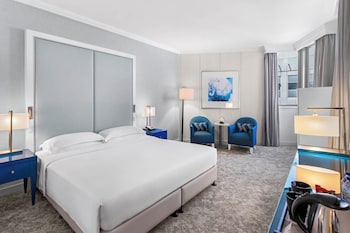 Room, Balcony, Sea View (King Bed)