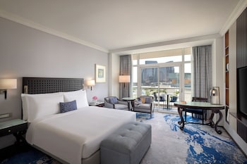 Room, Balcony (Spacious, King Bed)