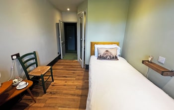Riverview Single Room