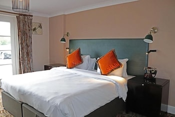Large Standard Double or Twin Room