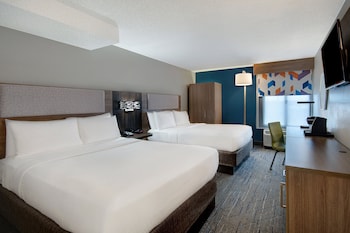 Standard Room, 1 Queen Bed, Accessible (Mobility, Roll-In Shower)