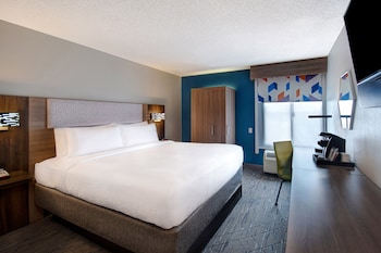 Standard Room, 1 King Bed, Accessible (Comm, Minifridge)