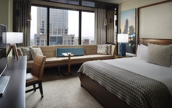 Suite, 1 King Bed