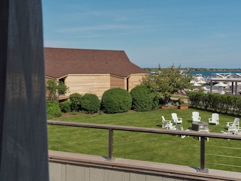 Room, 1 King Bed (Waterview)