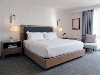 Room, 2 Double Beds, Courtyard View