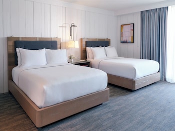 Room, 2 Double Beds, Resort View