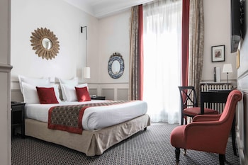 Double Room - Complimentary soft minibar,courtesy tray, Chromecast and digital press