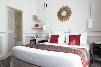 Double Room - Complimentary soft minibar,courtesy tray, Chromecast and digital press