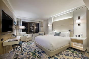 Executive King Room