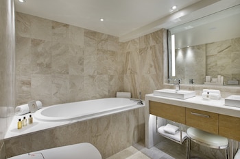 King Terrace Suite