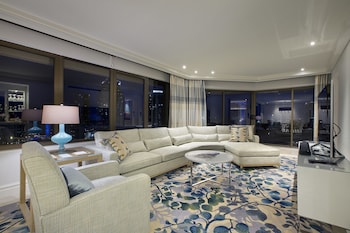 King Terrace Suite
