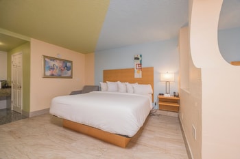 Deluxe Suite, Multiple Beds, Non Smoking