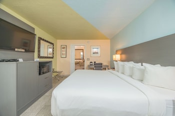 Deluxe Room, 1 King Bed, Accessible, Non Smoking