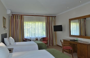 GUEST ROOM, 2 TWIN BEDS