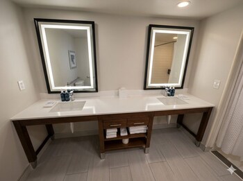 Suite, Multiple Beds, Non Smoking (Mobility Accessible, Roll-In Shower)