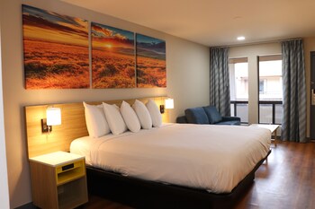 Suite, 1 King Bed, Non Smoking