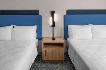 Room, 2 Queen Beds, Accessible (Hearing)