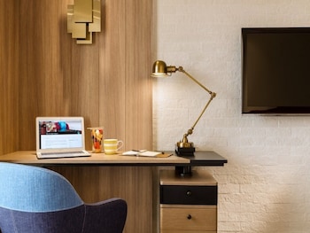 Superior Room, 1 King Bed