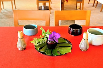 Main Building Executive Floor, Corner Suite Double, Nonsmoking, Includes Access to Gym, Indoor Pool