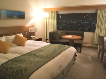 Main Building Executive Floor, Double Room, Nonsmoking, Includes Access to Gym, Indoor Pool