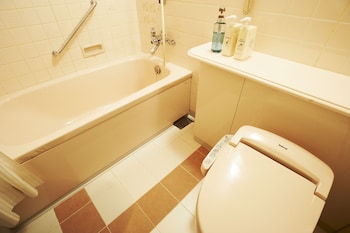 Quadruple Room, Non-Smoking (South Building, South Resort Floor, Twin Room with 2 extra beds)