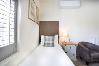 Classic Single Room